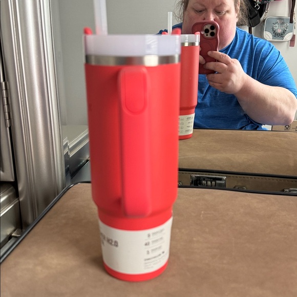 Stanley Hot Coral 30 oz Quencher H2.0 Tumbler - Picture 2 of 3